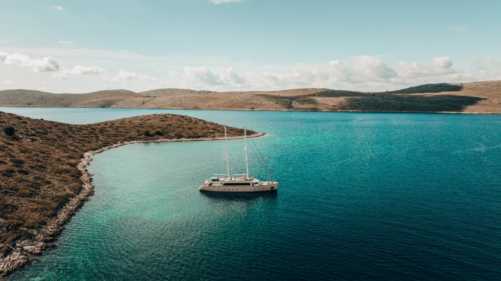 11.-MAXITA-Anchored